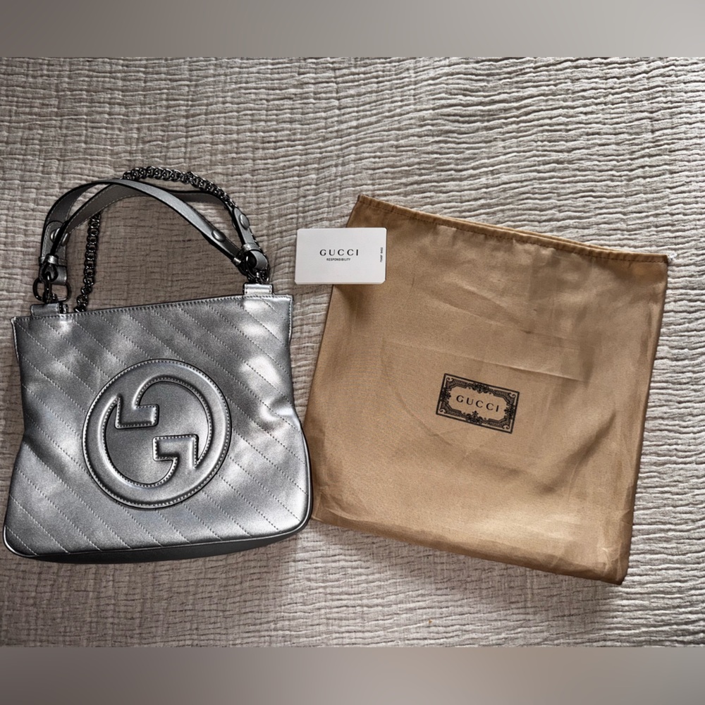 gucci blonde small tote bag. EXCELLENT NEW CONDITION. used once.